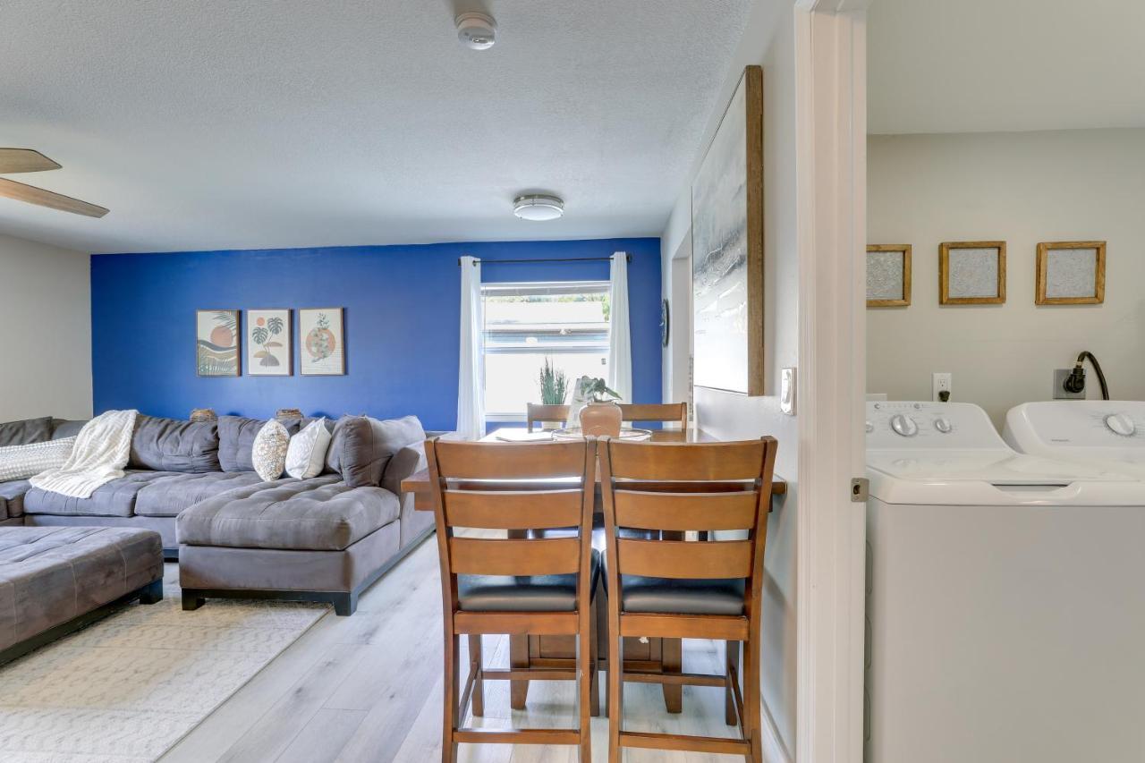 Coastal Sarasota Condo Minutes To Beach! Exterior photo